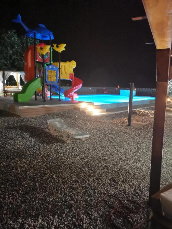 Jacuzi Cottage In The Olive Grove พูลา ภายนอก รูปภาพ