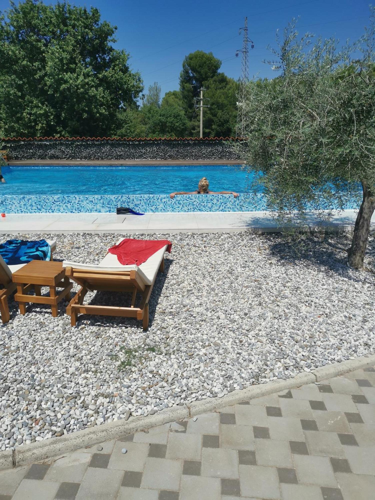 Jacuzi Cottage In The Olive Grove พูลา ห้อง รูปภาพ